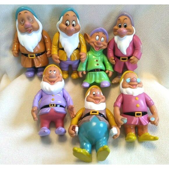 1992 Mattel Walt Disney's Snow White and the Seven Dwarfs Color Changing Figures - Picture 1 of 10